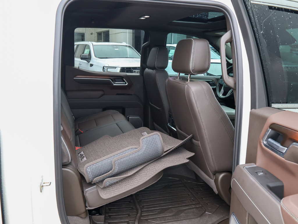Used 2025 GMC Sierra 1500 Denali AWD/4WD image 33