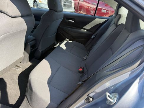 Used 2021 Toyota Corolla LE FWD image 18