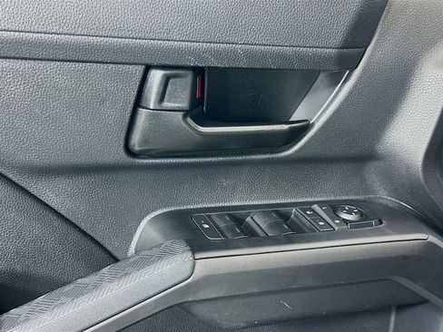 Used 2025 Toyota Tacoma SR5 image 18