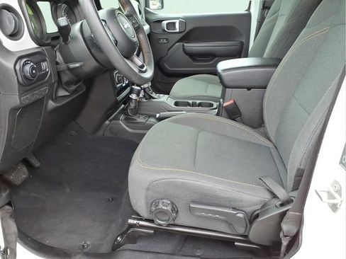 Used 2024 Jeep Wrangler Unlimited Sport AWD/4WD image 20