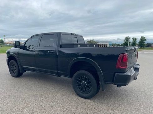 Used 2025 RAM 2500 Limited AWD/4WD image 4