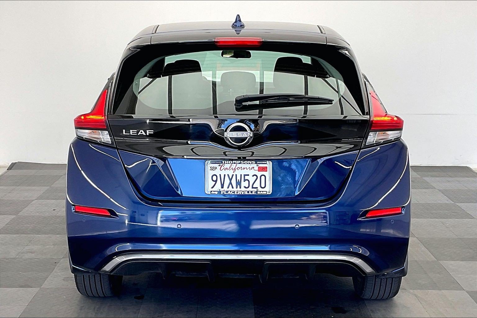 Used 2024 Nissan Leaf S FWD image 3