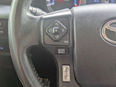 Used 2016 Toyota 4Runner SR5 Premium image 16