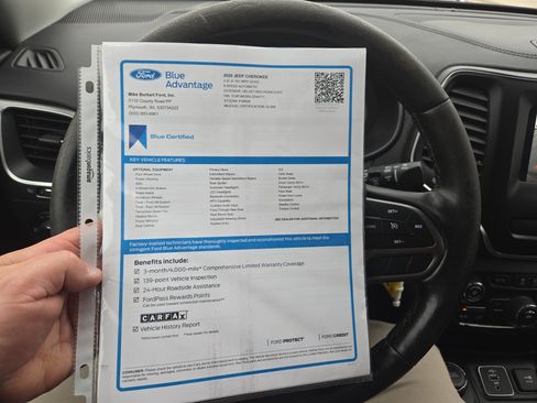 Used 2020 Jeep Cherokee Latitude w/ Cold Weather Group image 33