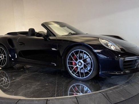 Used 2019 Porsche 911 Turbo image 21