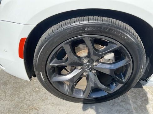 Used 2023 Chrysler 300 S RWD image 16