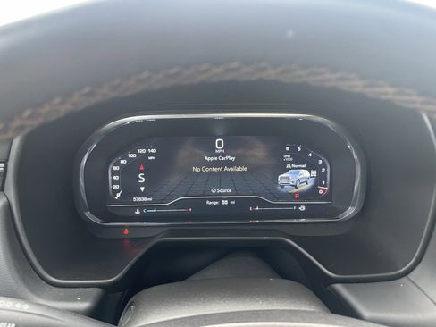 Used 2024 GMC Yukon XL AT4 w/ AT4 Premium Package image 15