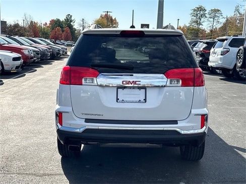 Used 2016 GMC Terrain SLE w/ Technology Package image 5