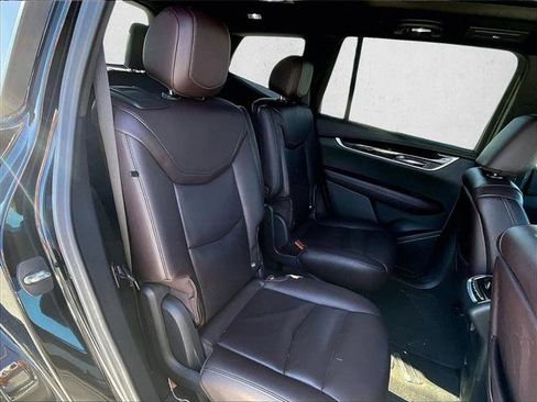 Used 2022 Cadillac XT6 Premium Luxury w/ Technology Package image 29