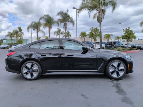 Used 2023 BMW i4 eDrive35 RWD image 11
