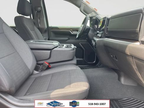 Used 2025 Chevrolet Silverado 1500 RST AWD/4WD image 16