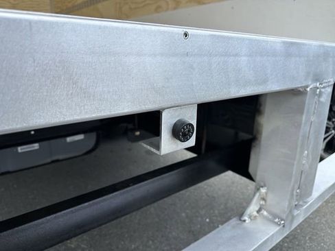 New 2024 Ford E-450 and Econoline 450 Super Duty w/ Power Windows & Locks Group image 43