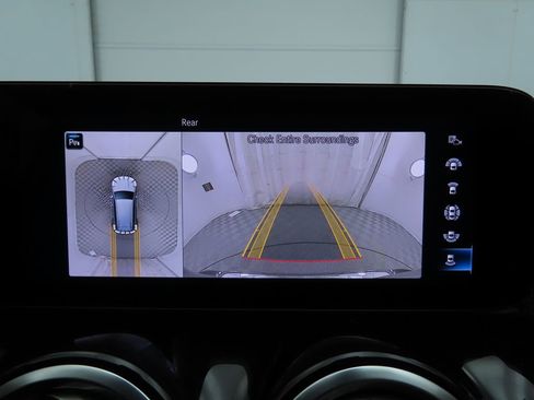 Certified 2022 Mercedes-Benz GLB 250 image 14