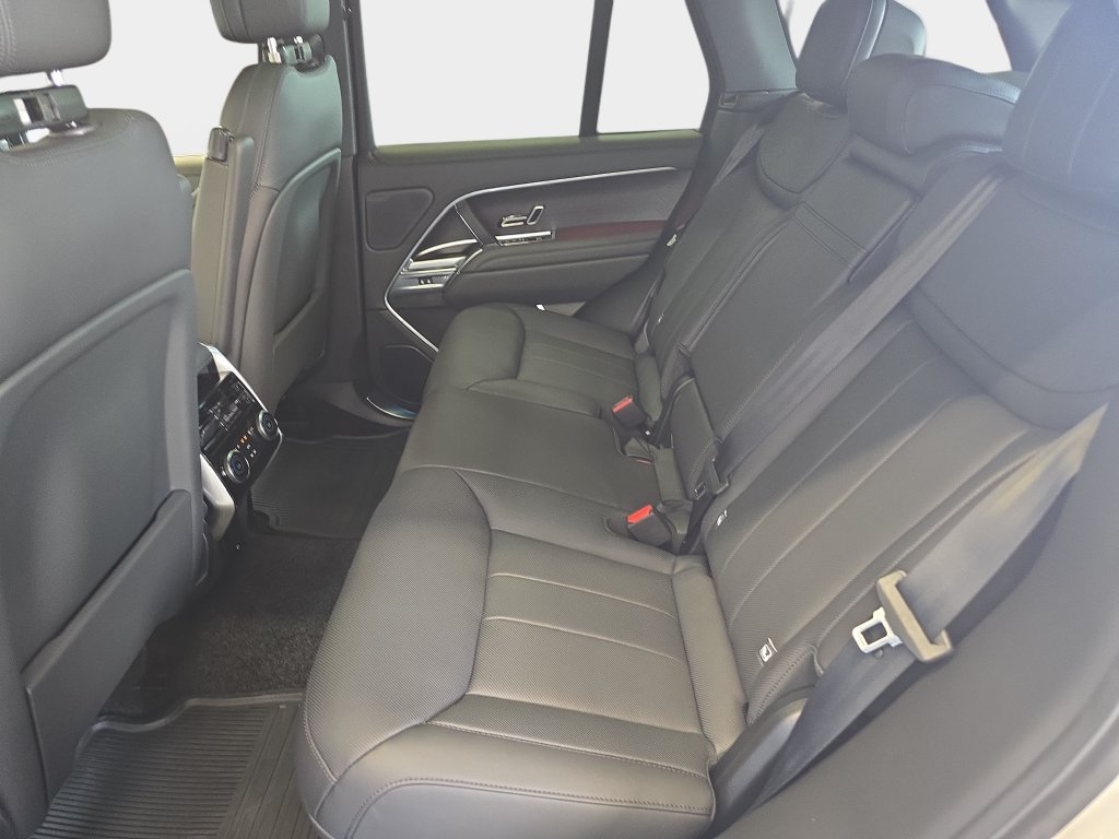New 2026 Land Rover Range Rover SE AWD/4WD image 11