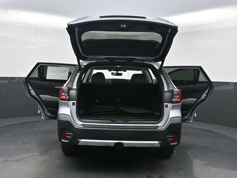 Used 2022 Subaru Outback Limited image 47