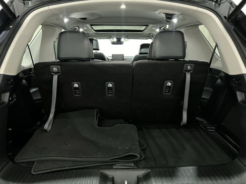 Used 2025 Honda Pilot Touring image 36