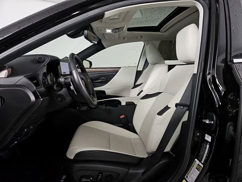 Used 2024 Lexus ES 350 w/ Premium Package image 15