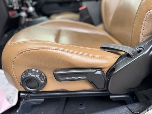 Used 2020 Jeep Gladiator Rubicon image 11