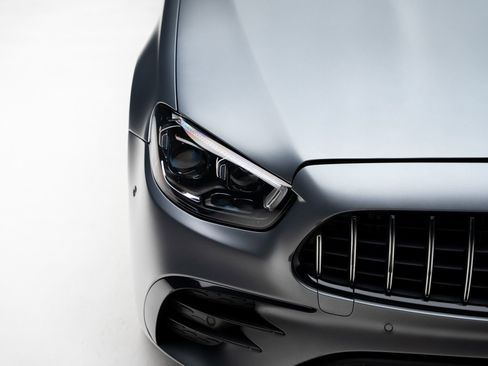 Used 2022 Mercedes-Benz E 53 AMG 4MATIC Sedan image 11