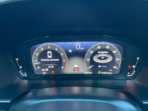 Used 2025 Honda Pilot Elite image 16