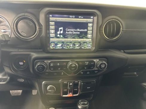 Used 2021 Jeep Wrangler Unlimited Sahara image 21