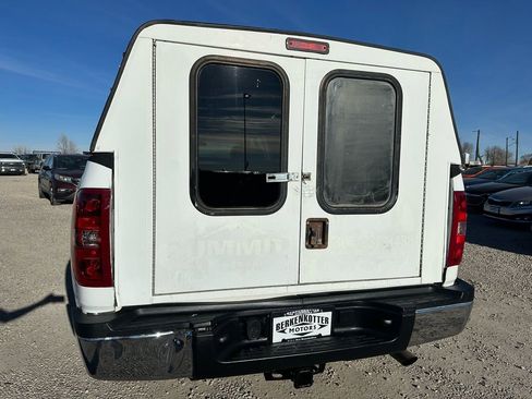 Used 2012 Chevrolet Silverado 2500 W/T w/ Snow Plow Prep Package image 5