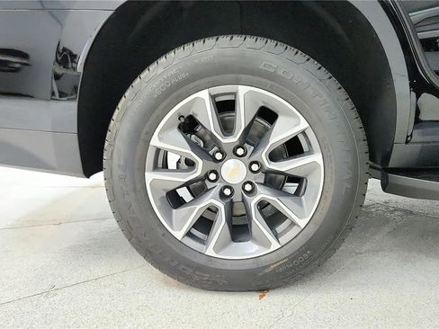 Used 2023 Chevrolet Tahoe LT w/ LT Signature Package AWD/4WD image 13
