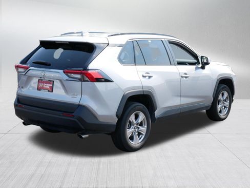 Used 2025 Toyota RAV4 XLE AWD/4WD image 7