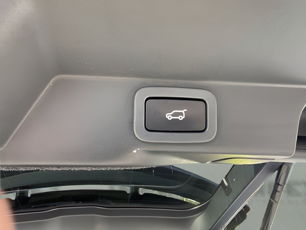 Used 2019 Land Rover Range Rover Sport Supercharged AWD/4WD image 30