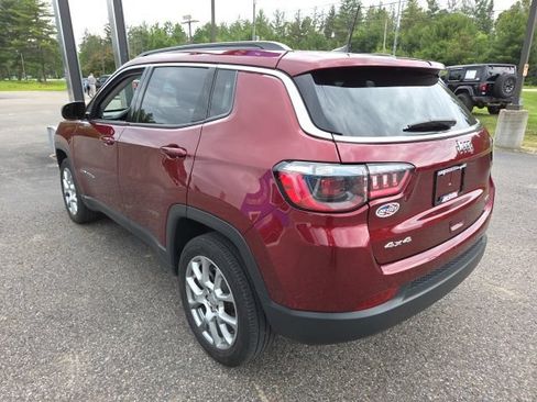 Used 2022 Jeep Compass Latitude AWD/4WD image 22