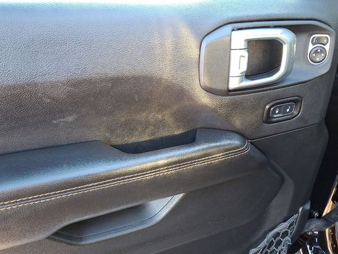 Used 2021 Jeep Wrangler Unlimited Sahara image 10