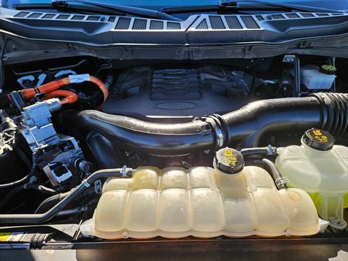 Used 2021 Ford F150 Lariat image 23