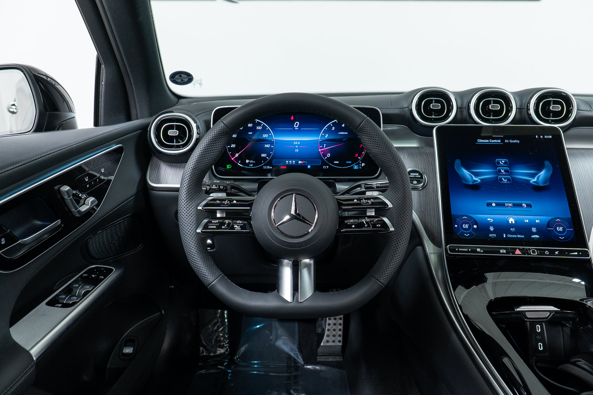 Used 2026 Mercedes-Benz GLC 300 4MATIC image 17