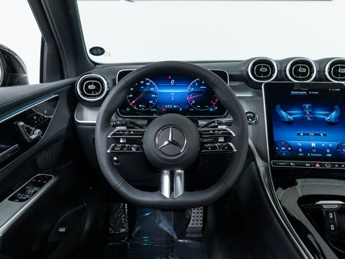 New 2026 Mercedes-Benz GLC 300 4MATIC image 17