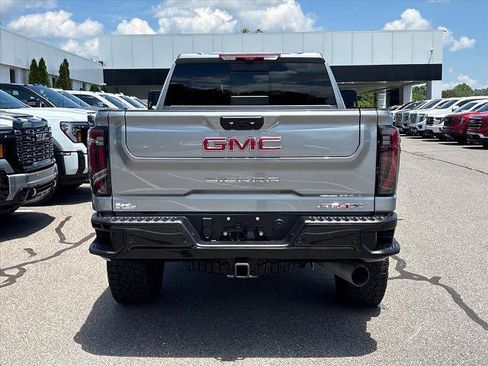 Certified 2025 GMC Sierra 2500 AT4X AWD/4WD image 5