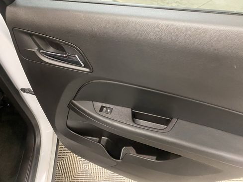 Used 2017 GMC Terrain SLE w/ Convenience Package image 35