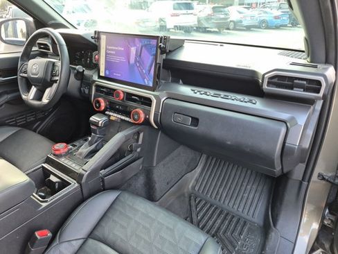 Used 2024 Toyota Tacoma TRD Off-Road w/ TRD Off Road Premium Package AWD/4WD image 22