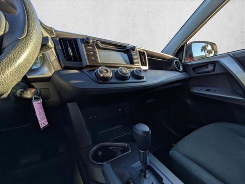 Used 2017 Toyota RAV4 LE image 14