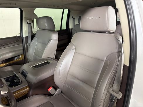 Used 2016 GMC Yukon XL Denali w/ Open Road Package AWD/4WD image 13