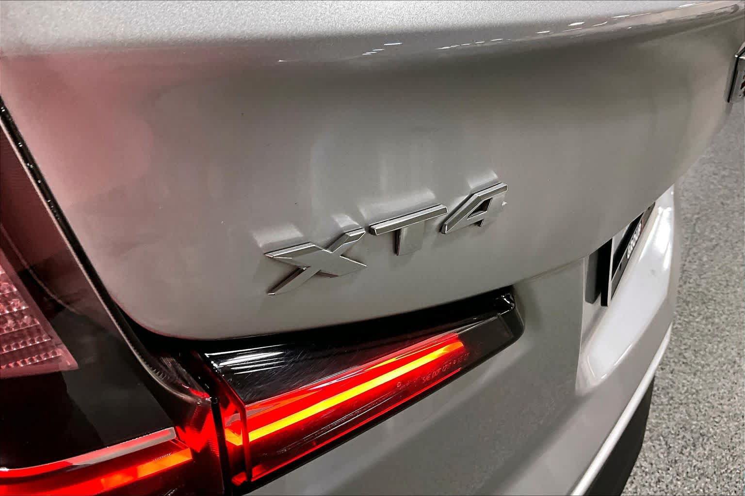 Used 2019 Cadillac XT4 Sport w/ Cold Weather Package FWD image 34
