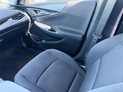 Used 2021 Chevrolet Malibu LS image 20