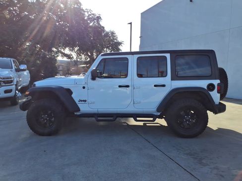 Used 2024 Jeep Wrangler Willys image 30