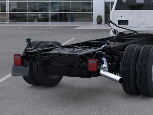New 2026 Ford F550 4x4 Regular Cab Super Duty image 26