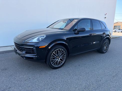 Used 2020 Porsche Cayenne AWD/4WD image 17