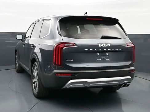 Used 2022 Kia Telluride EX w/ EX Premium Package AWD/4WD image 2