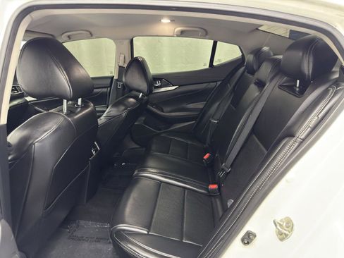 Used 2022 Nissan Maxima SV w/ Floor Mat Group FWD image 28