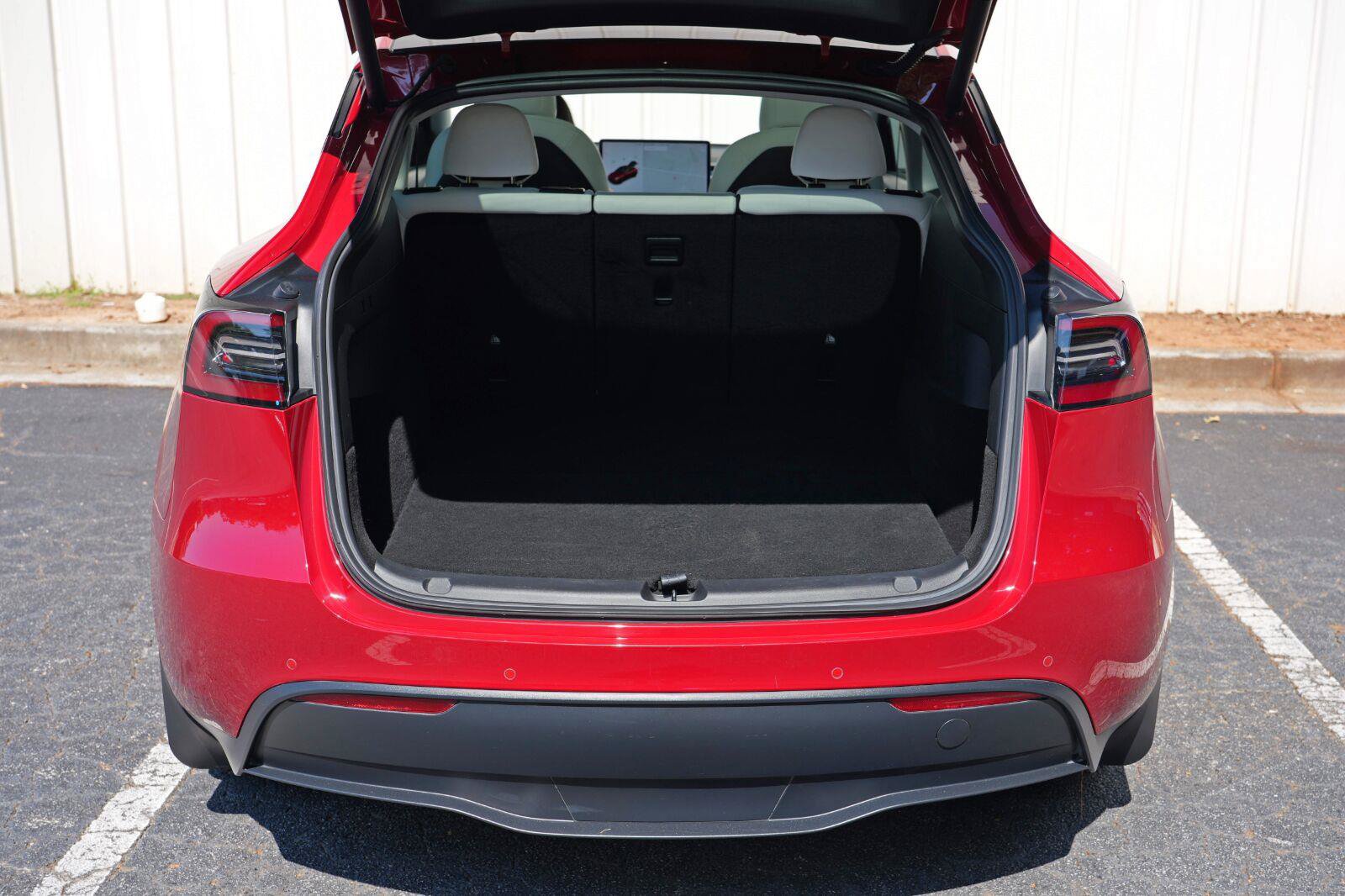 Used 2022 Tesla Model Y Performance AWD/4WD image 10
