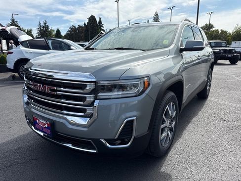 Used 2023 GMC Acadia SLT image 15