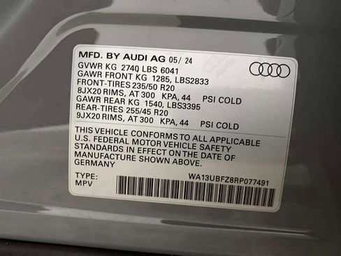 Used 2024 Audi Q4 e-tron Premium Plus w/ Premium Plus image 33