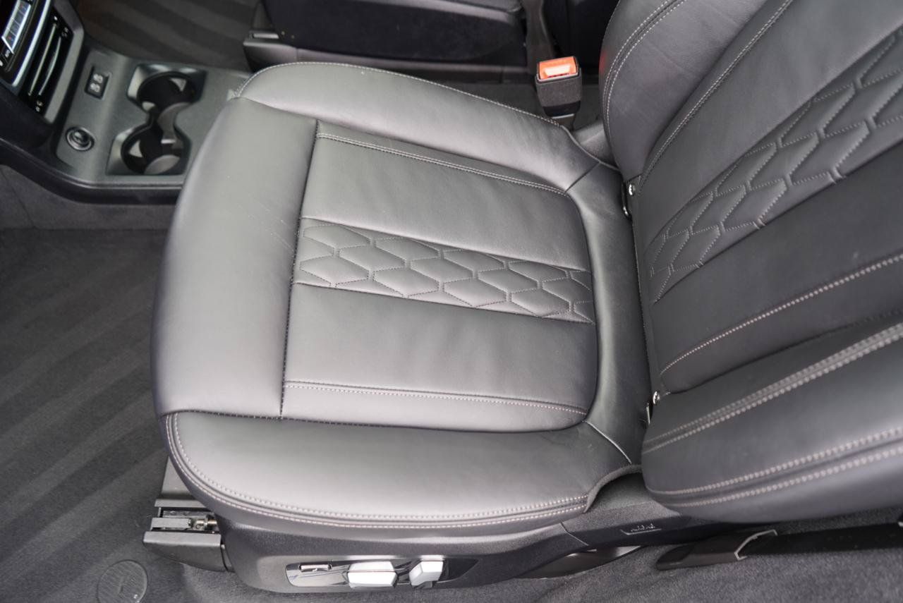 Used 2022 BMW ALPINA XB7 AWD/4WD image 44
